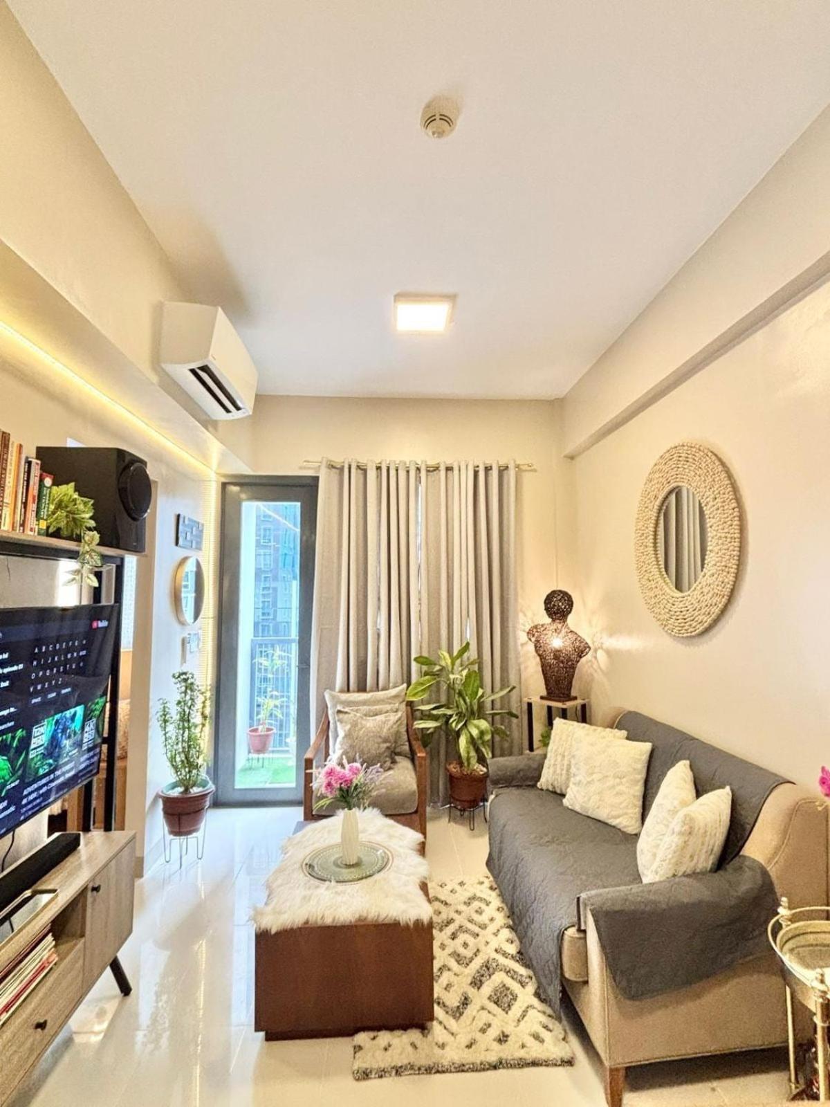 Апартаменты Modern And Cozy One Manchester Place In Mactan Newtown Мактан Экстерьер фото